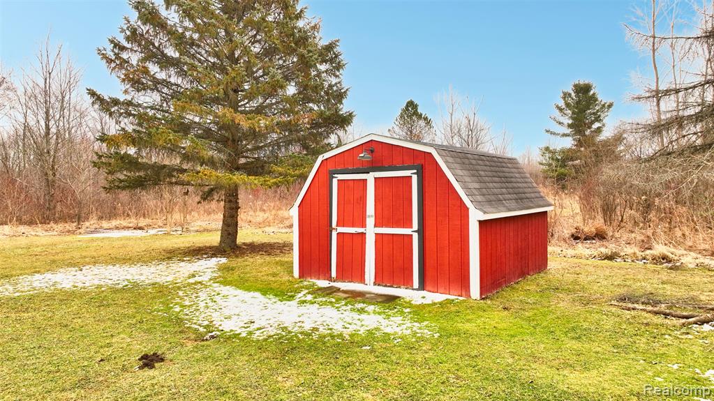 4469 W Coldwater Road, Flint, MI 48504 — Photo 11