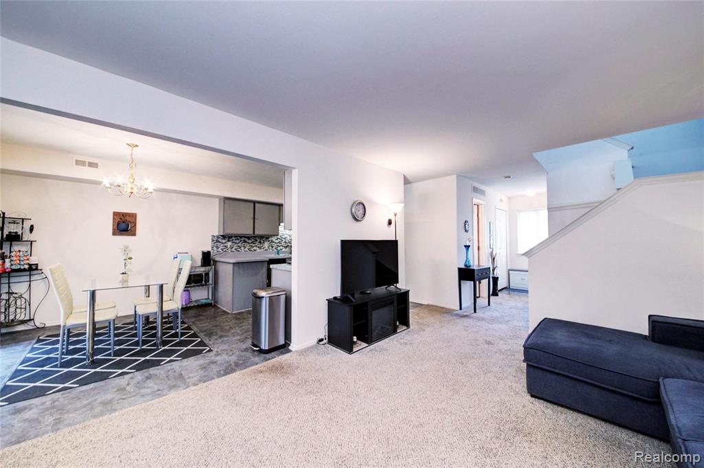 6397 Hunter Pointe Street, Westland, MI — Photo 13