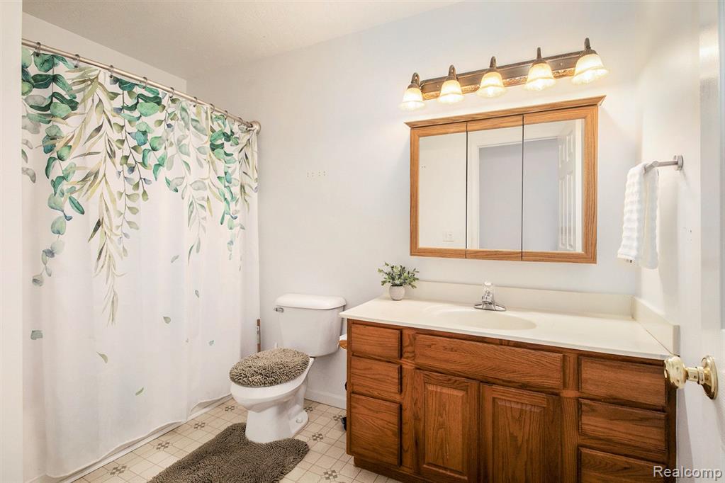 126 WALKER Drive, Morrice, MI 48857 — Photo 11