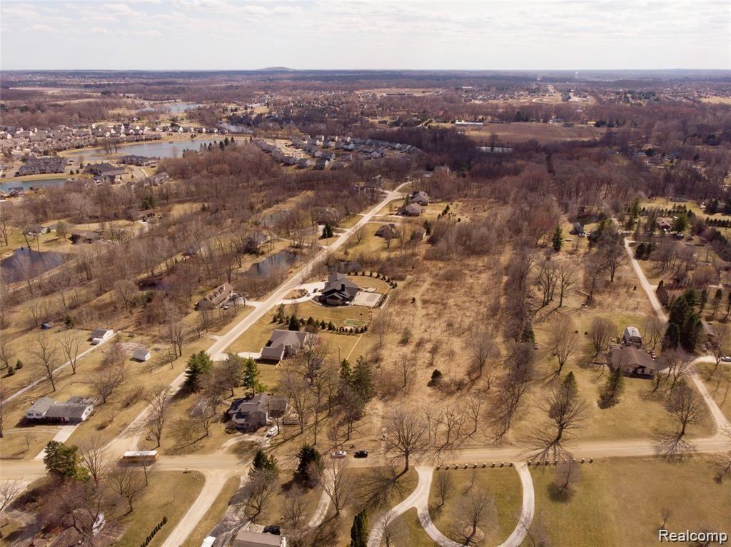58405 TRAVIS Road, New Hudson, MI 48165 — Photo 3