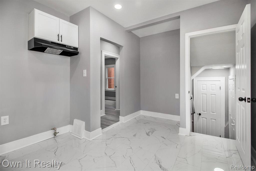 8155 Appoline Street, Detroit, MI 48228 — Photo 13