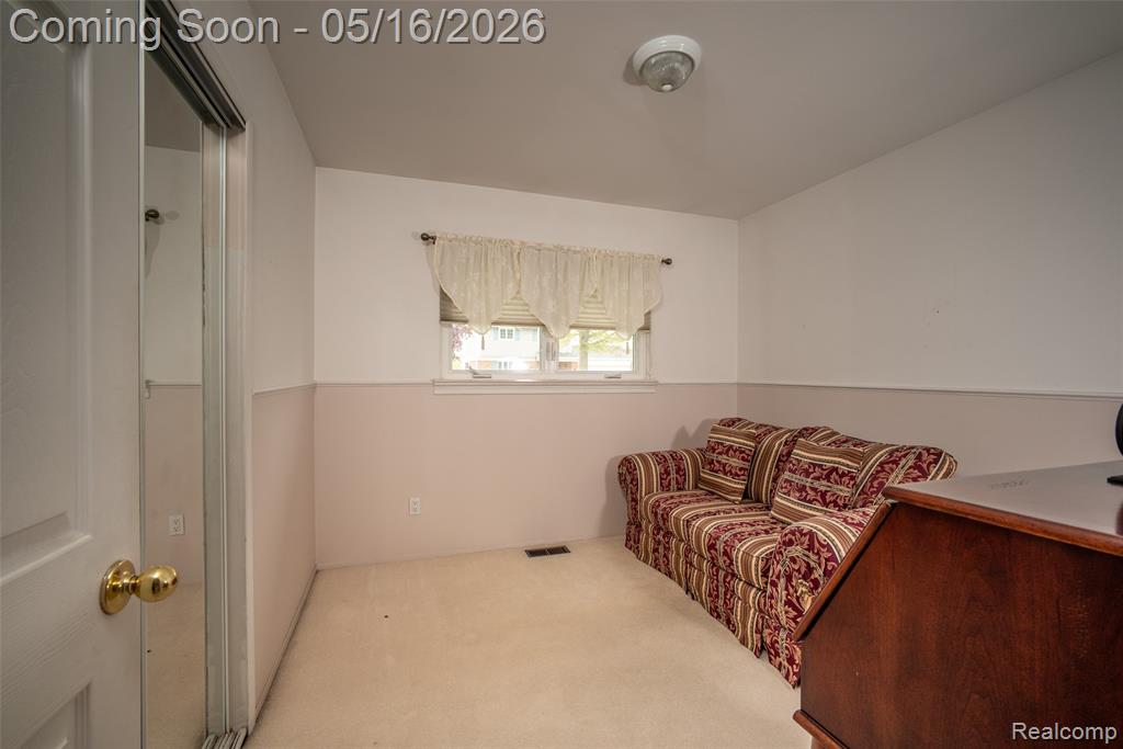 27188 Weddel Avenue, Brownstown, MI 48183 — Photo 13