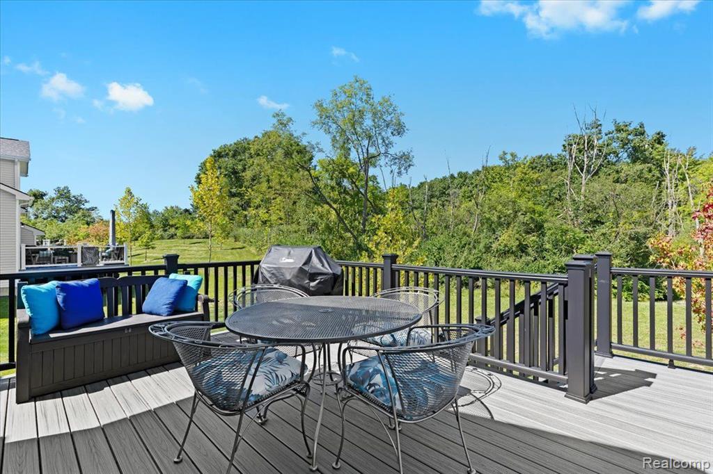 8045 CARSTON Lane, Brighton, MI 48116 — Photo 21