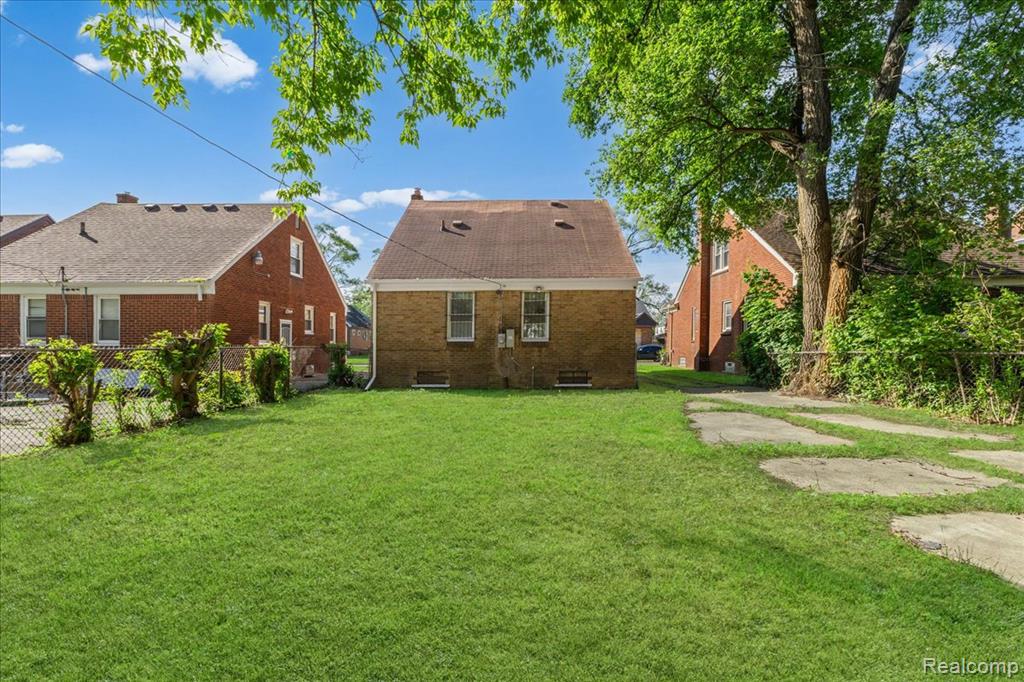11729 Sanford Street, Detroit, MI 48205 — Photo 21