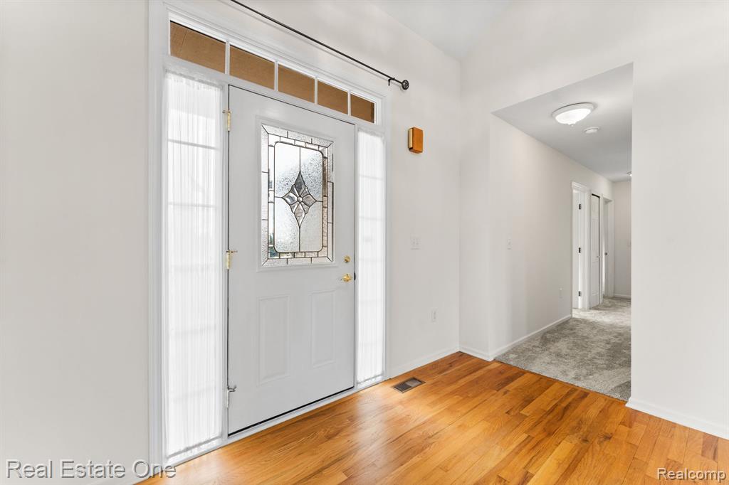 9305 Rotondo Drive, Howell, MI 48855 — Photo 15