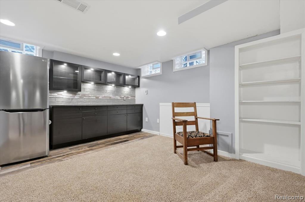 431 Colonial Court, Grosse Pointe Farms, MI 48236 — Photo 41