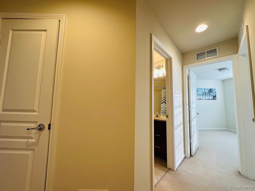 44561 GWINNETT Loop, Novi, MI — Photo 12