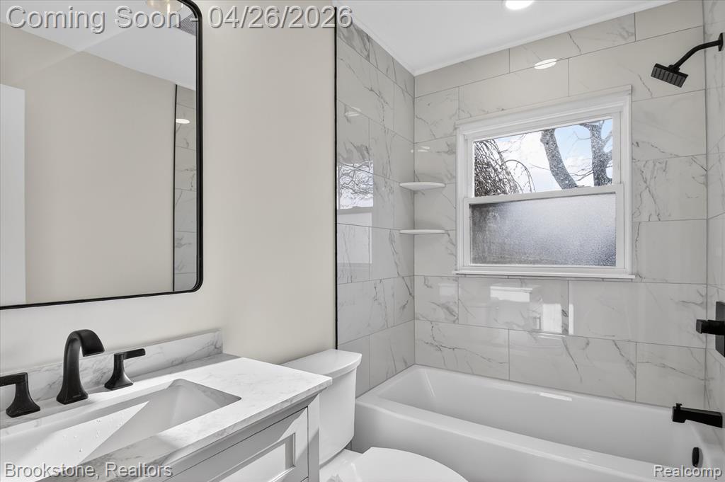 29807 Champine Street, Saint Clair Shores, MI 48082 — Photo 25