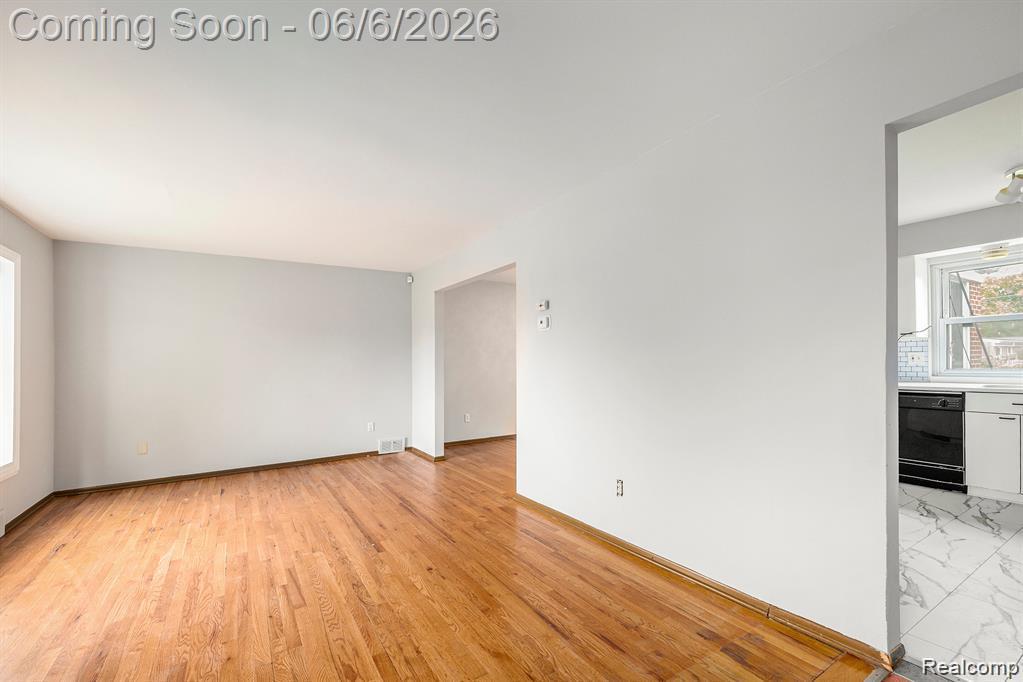 4772 Marian Avenue, Warren, MI 48092 — Photo 5