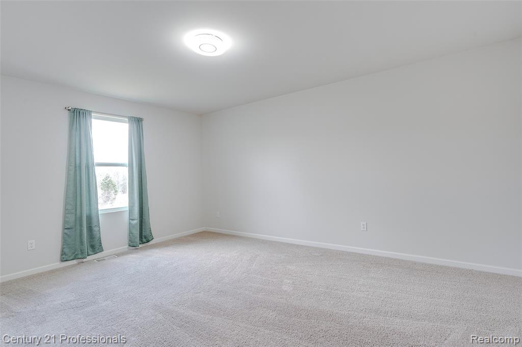 1666 Golfview Drive, Ypsilanti, MI 48198 — Photo 35