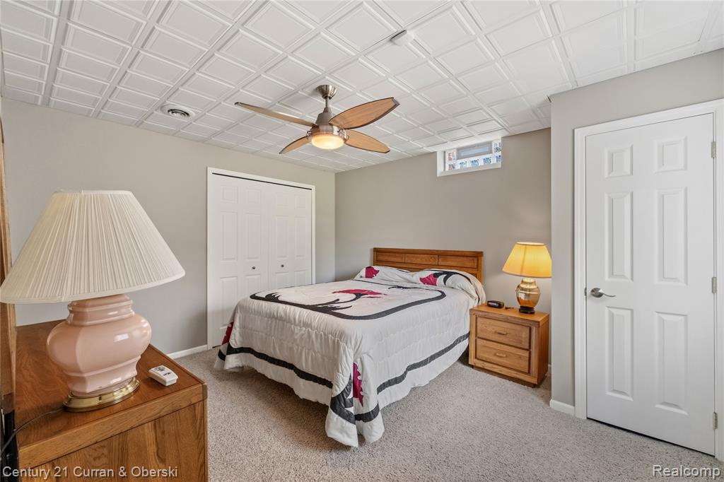 49468 N Glacier, Northville, MI 48168 — Photo 38