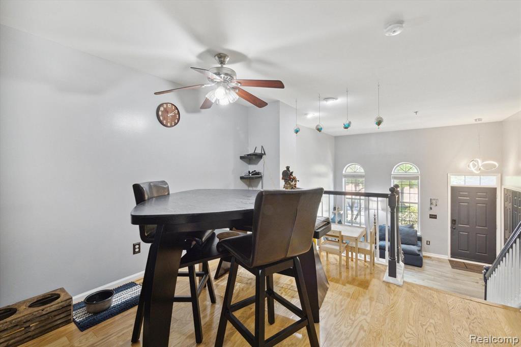 29265 GLEN OAKS Boulevard E, Farmington Hills, MI 48334 — Photo 21
