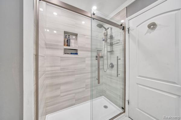 25279 Greenbrooke Drive, Southfield, MI 48033 — Photo 12