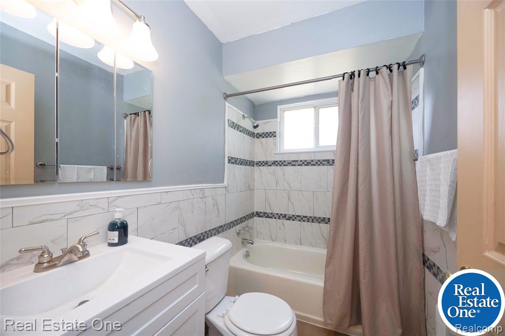 7952 Elm Street, Taylor, MI 48180 — Photo 13