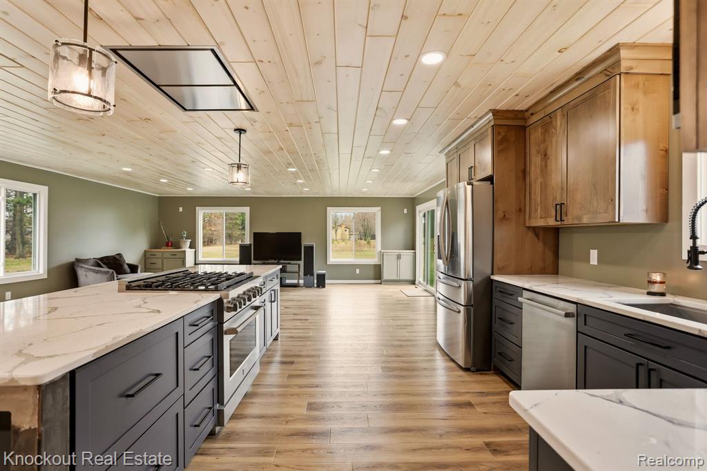 3467 Pebble Creek Drive, Vassar, MI 48768 — Photo 23