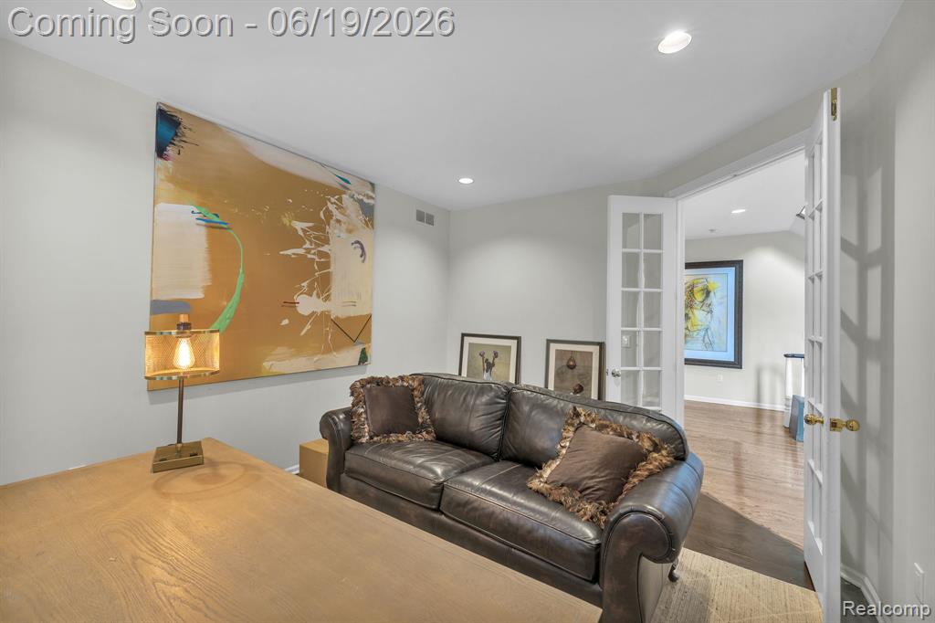7061 Trailway Court, West Bloomfield, MI — Photo 37