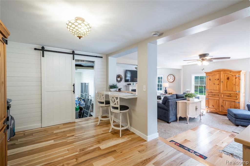 308 N Seymour Road, Flushing, MI 48433 — Photo 12