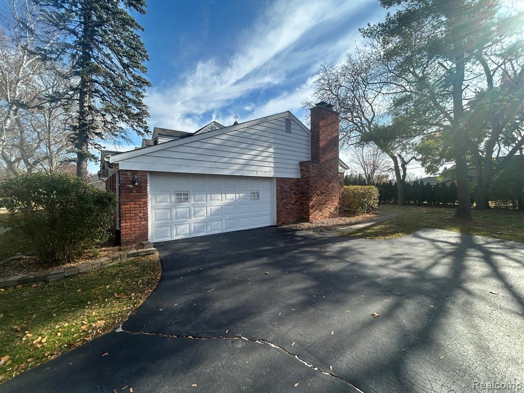 5659 KINGSMILL, Bloomfield Hills, MI — Photo 6