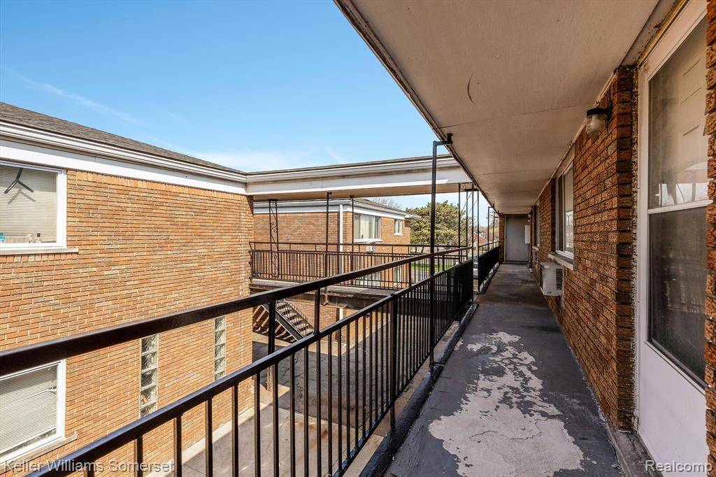 4470 E OUTER Drive, Detroit, MI 48234 — Photo 3