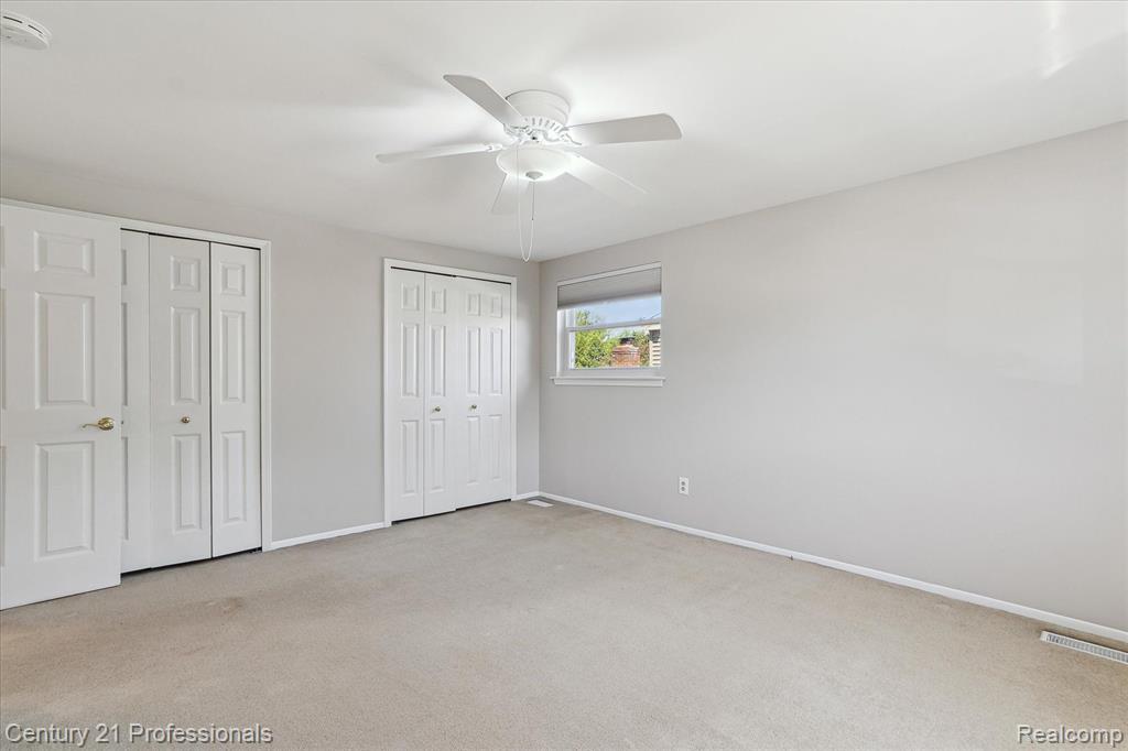 37691 COLONIAL Drive, Westland, MI — Photo 16