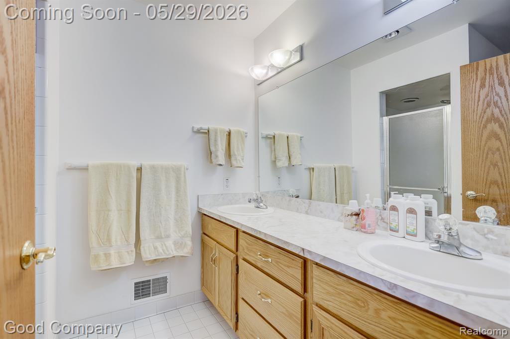 4439 Larkspur Court, Warren, MI 48092 — Photo 21