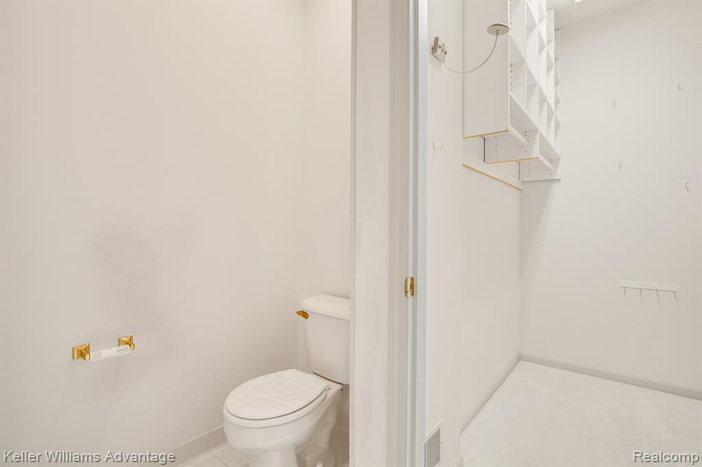 39547 CHAMPION Court, Northville, MI 48168 — Photo 24