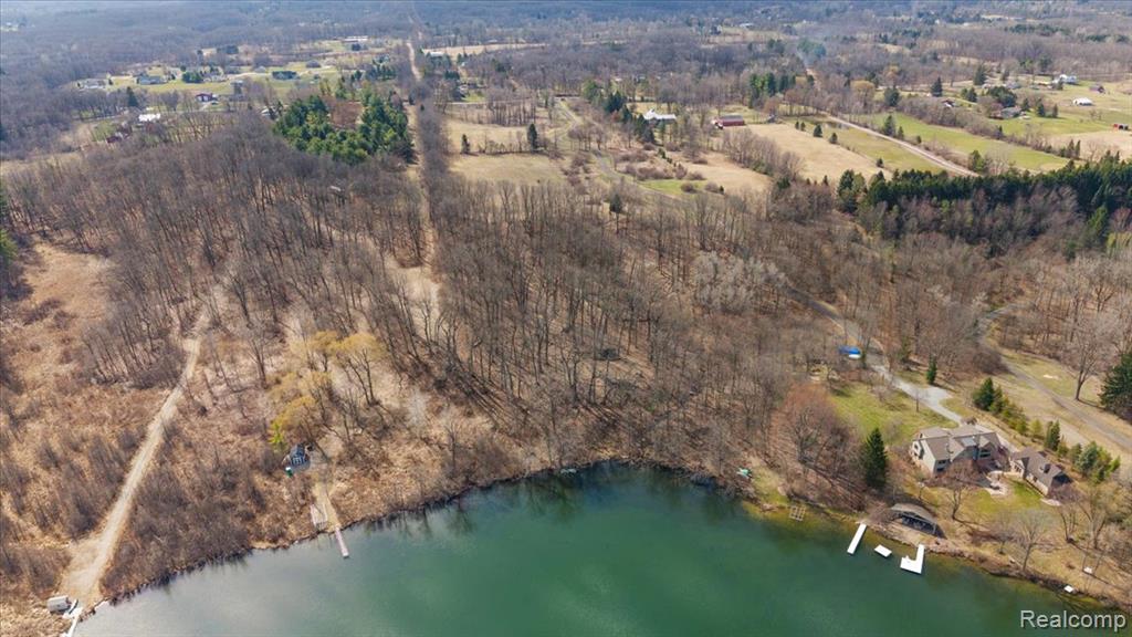 10515 Horton Road, Goodrich Vlg, MI — Photo 9