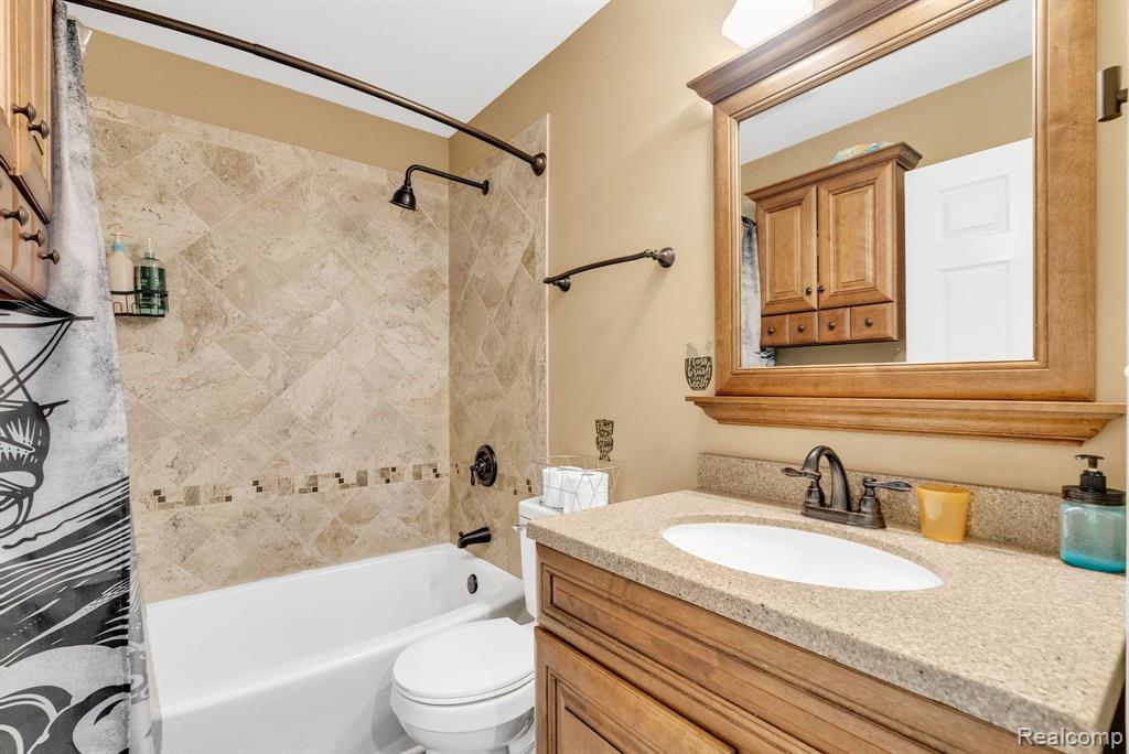 4086 JEDDO Road, Burtchville, MI 48059 — Photo 32
