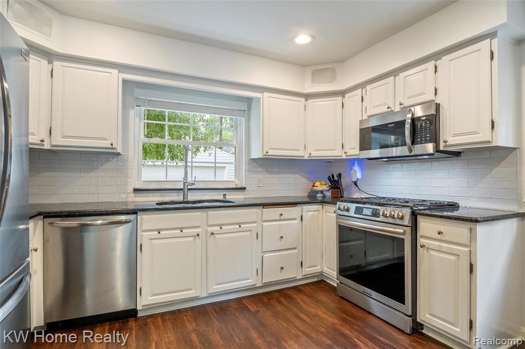 595 Kimberly Street, Birmingham, MI 48009 — Photo 9