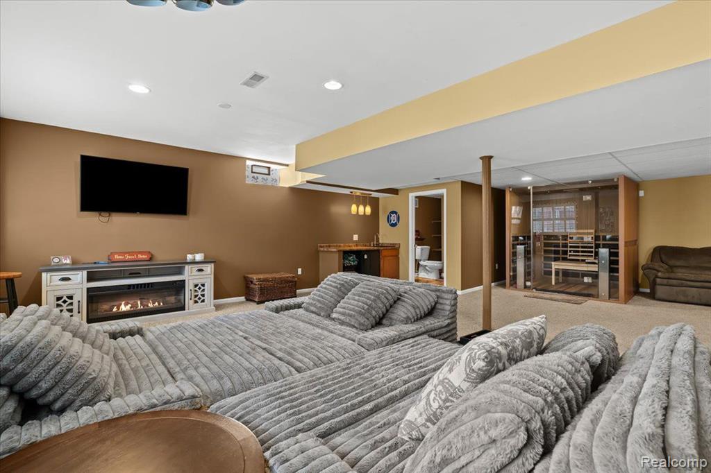 17020 CARRIAGE Way, Northville, MI 48168 — Photo 36