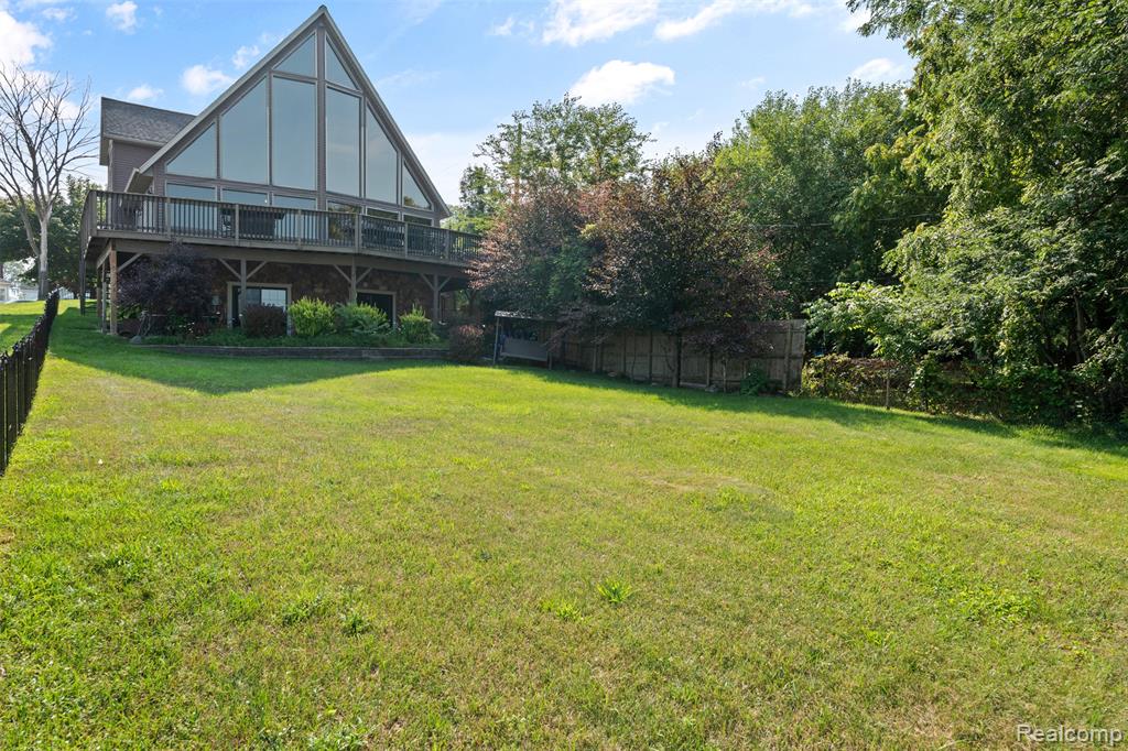 1907 Riverside Drive, Port Huron, MI 48060 — Photo 40