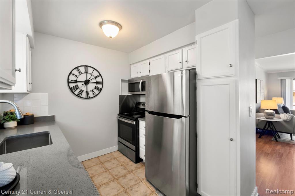 500 Ford Street, B5, Plymouth, MI 48170 — Photo 12