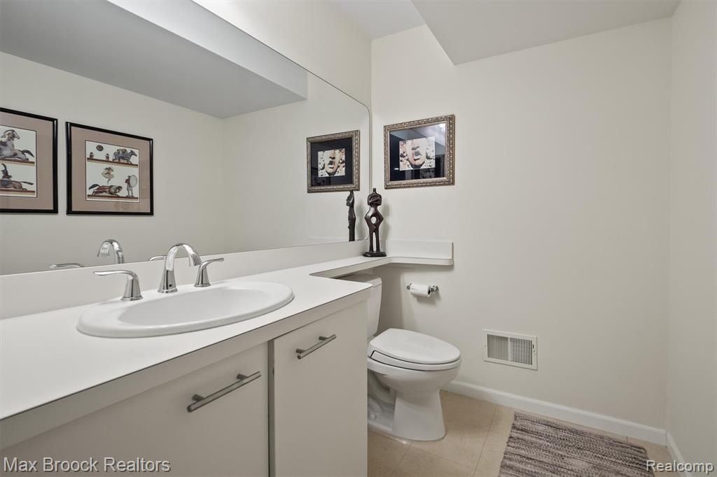 969 Bloomfield Woods, Bloomfield Hills, MI 48304 — Photo 41