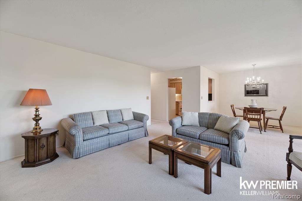 4862 Ashley Lane, Waterford, MI 48329 — Photo 7