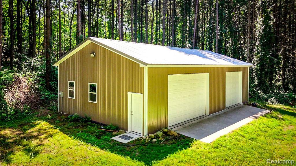 9245 PINE KNOB Road, Clarkston, MI 48348 — Photo 56