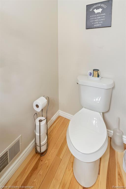 8079 THORNHILL Drive, Ypsilanti, MI 48197 — Photo 26