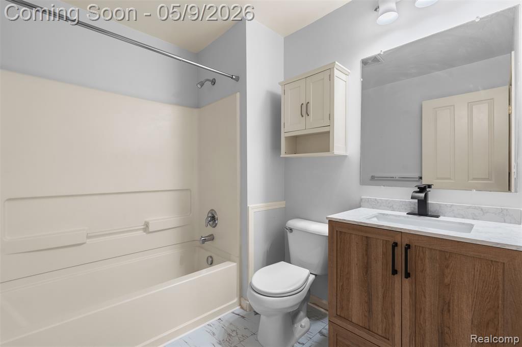 47708 Ormskirk Drive, Canton, MI 48188 — Photo 23