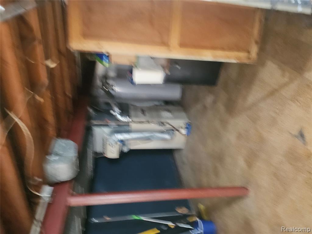 20296 Damman Street, Harper Woods, MI 48225 — Photo 13