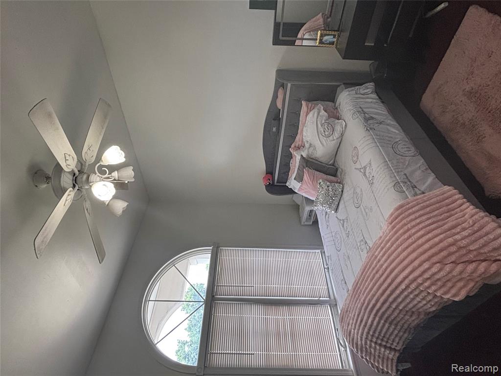 7129 Parkridge Parkway, Swartz Creek, MI 48473 — Photo 11