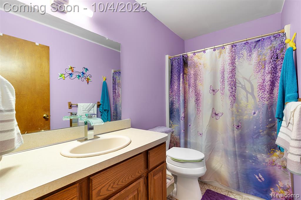 8614 Island Boulevard, Grosse Ile, MI 48138 — Photo 21