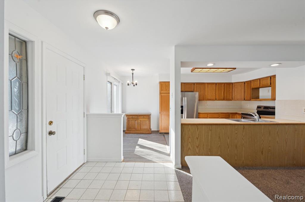 9836 Hawthorne Glen Drive, Grosse Ile, MI 48138 — Photo 5
