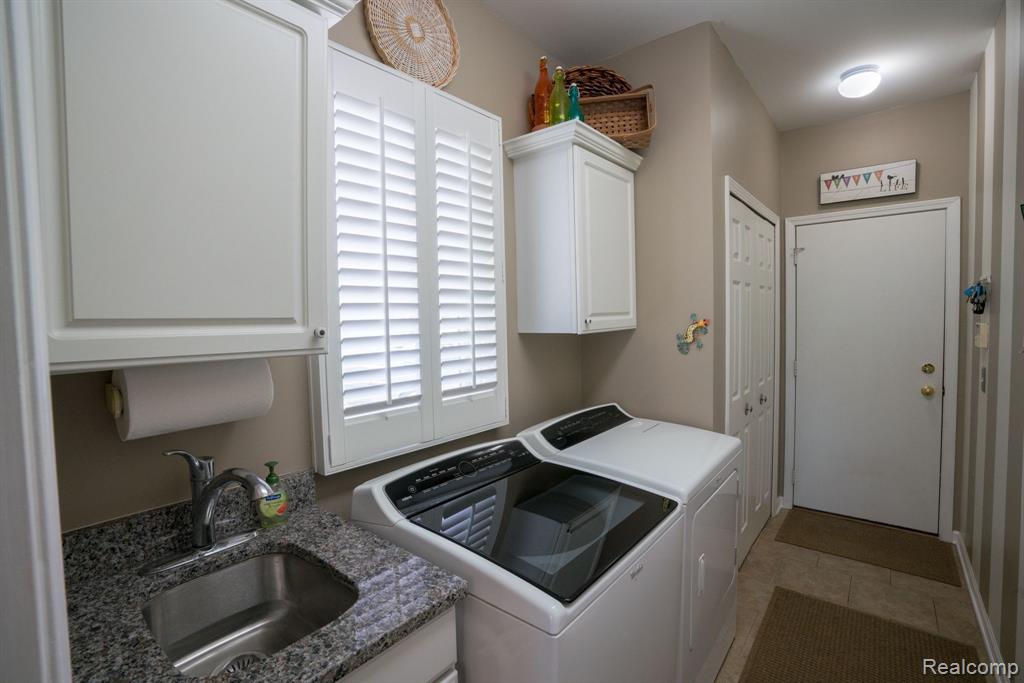 4870 DORAL Drive, Ann Arbor, MI 48108 — Photo 27