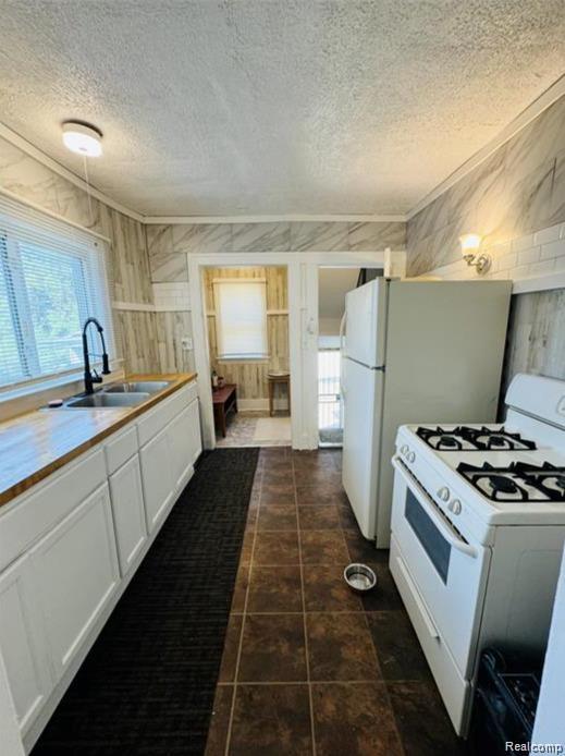 9359 Otsego Street, Detroit, MI 48204 — Photo 11