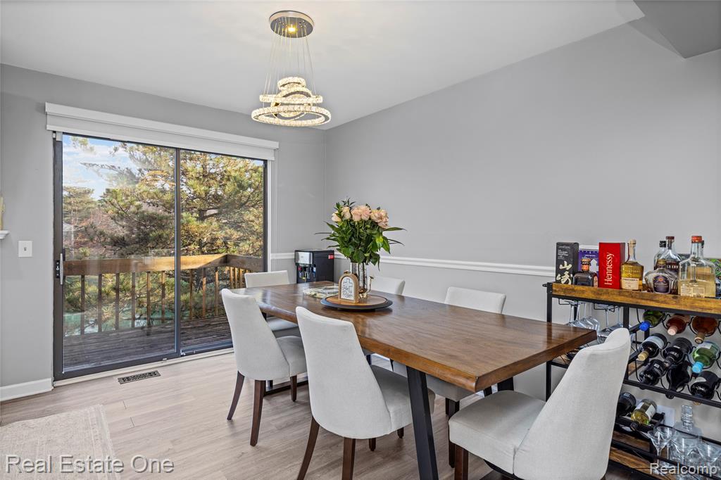 5273 Wright Way E, West Bloomfield, MI — Photo 18