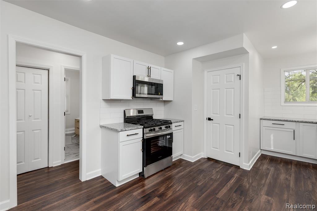 14895 Mapleridge Street, Detroit, MI 48205 — Photo 6