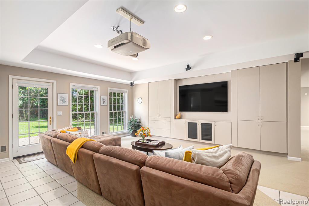 2115 Stonebridge Drive S, Ann Arbor, MI 48108 — Photo 41