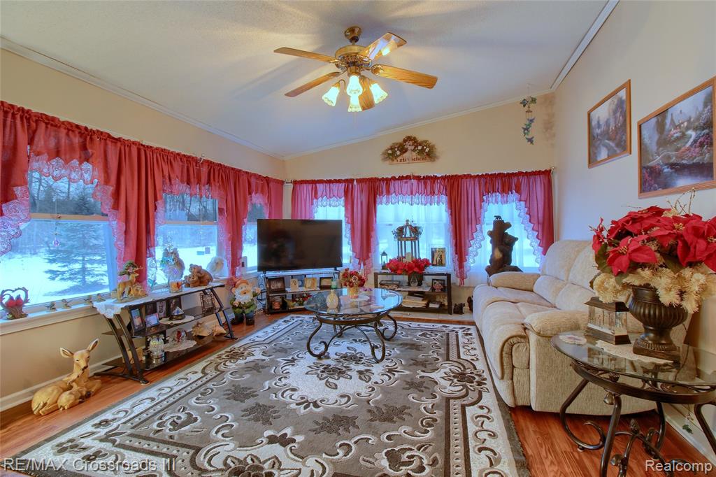 48620 Wear Road Road, Belleville, MI 48111 — Photo 12
