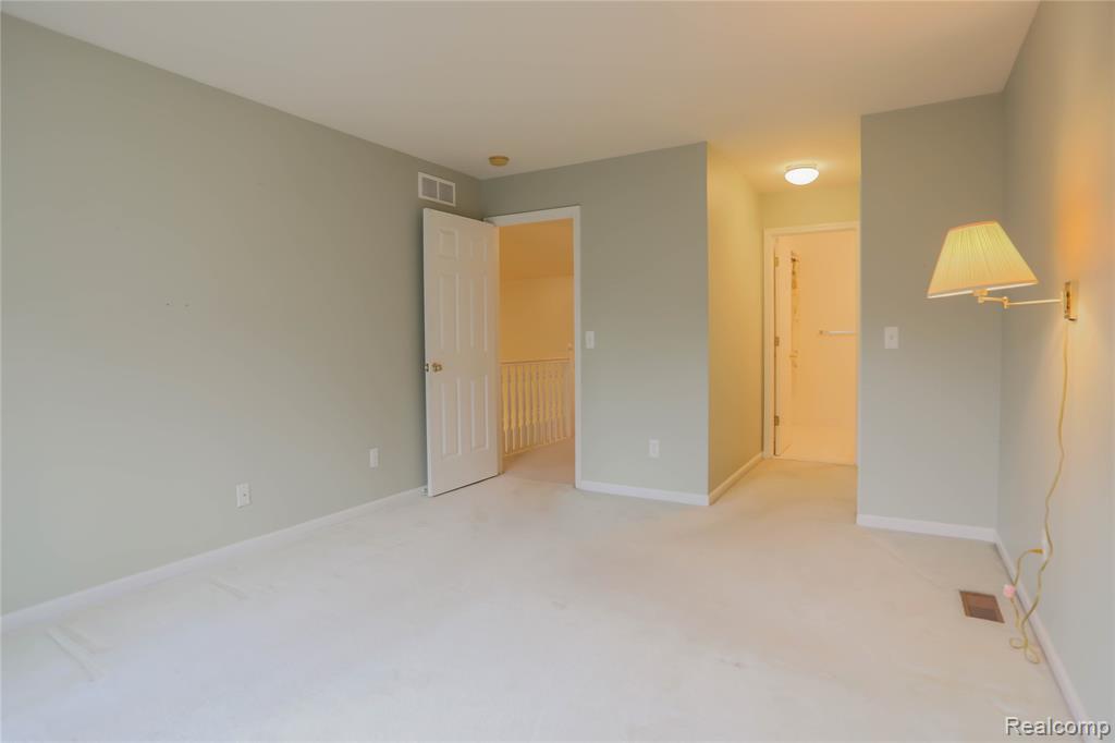 16768 Pearlcreek Court N, Macomb, MI 48042 — Photo 40