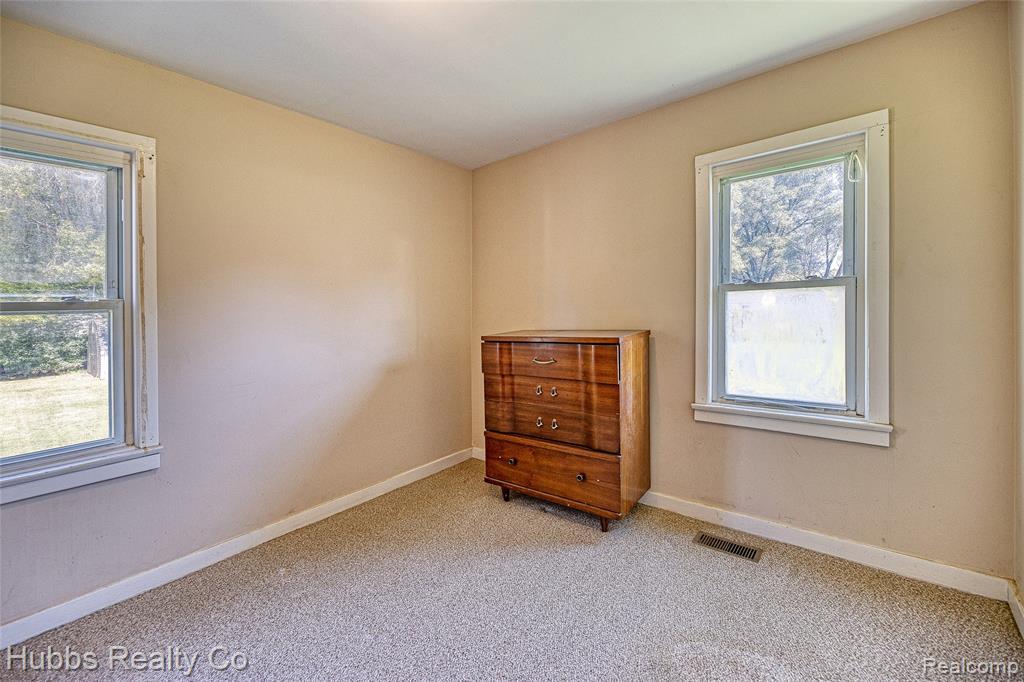 5305 Lapeer Road, Burton, MI 48509 — Photo 31