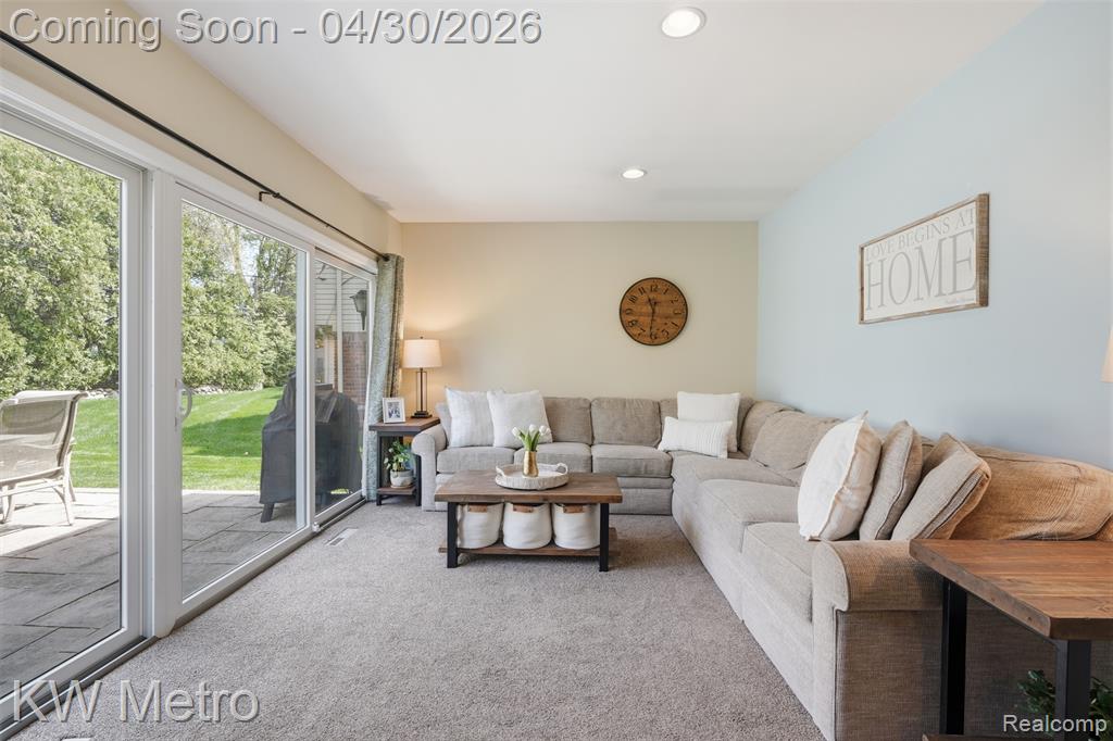 34180 Schulte Drive, Farmington, MI 48335 — Photo 16
